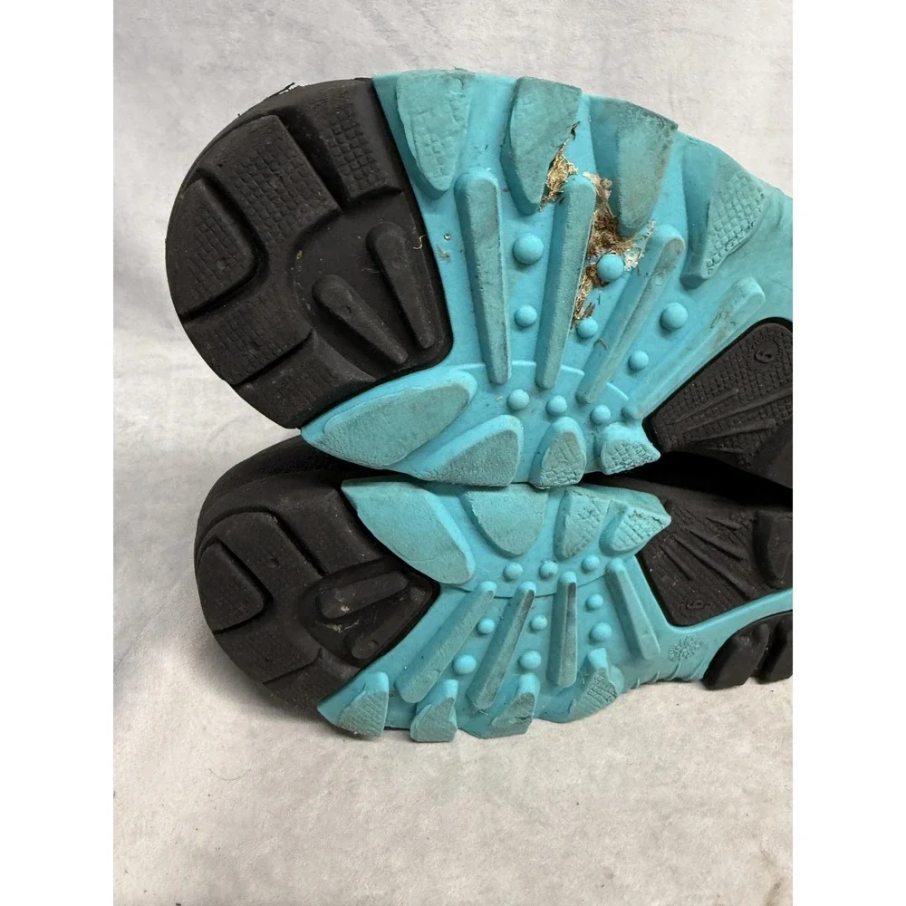 Kamik brand item